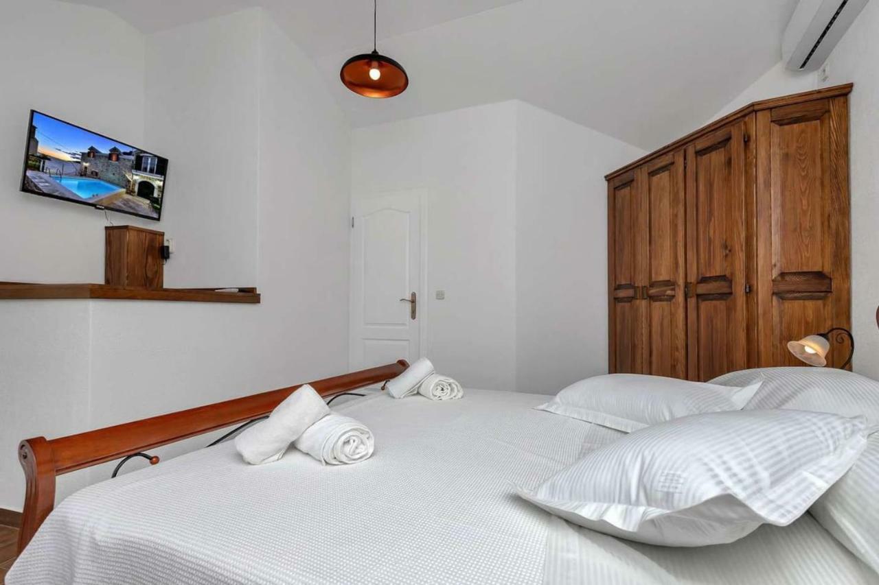 Luxury Villa Topolina Baška Voda Екстериор снимка
